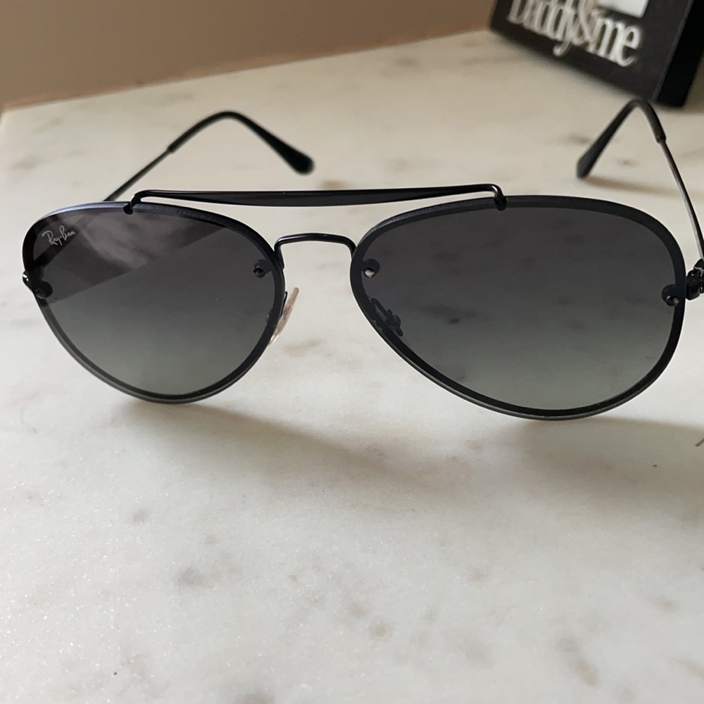 Raybans - Picture 4 of 5